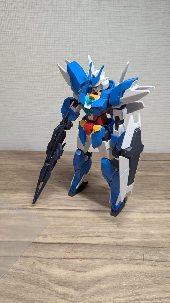 まずはベーシックのアースリィガンダム2nd仕様！これを再現するにはコアガンダムIIとアースアーマーが必要となります