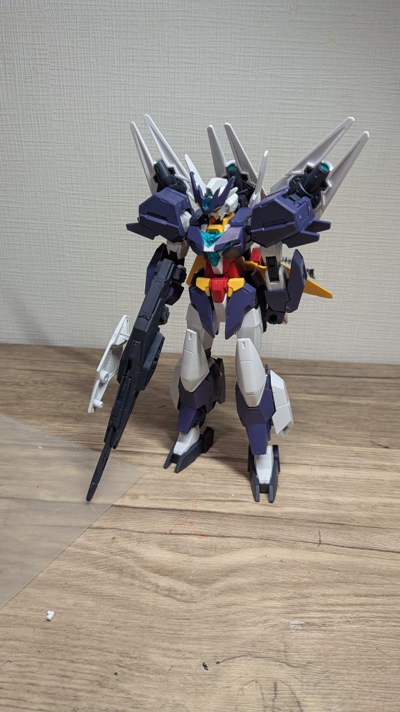 続いてユーラヴェンガンダム〜2ndシーズン史上新アーマーの中で唯一新規じゃないアーマーですね！遠距離攻撃型というのが刺さりますね〜