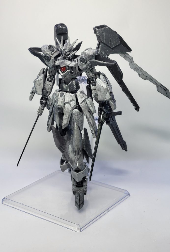 黒剣シュバルツリッターの黒い小さな剣。取り回しが良く、近接での高速戦闘に有効