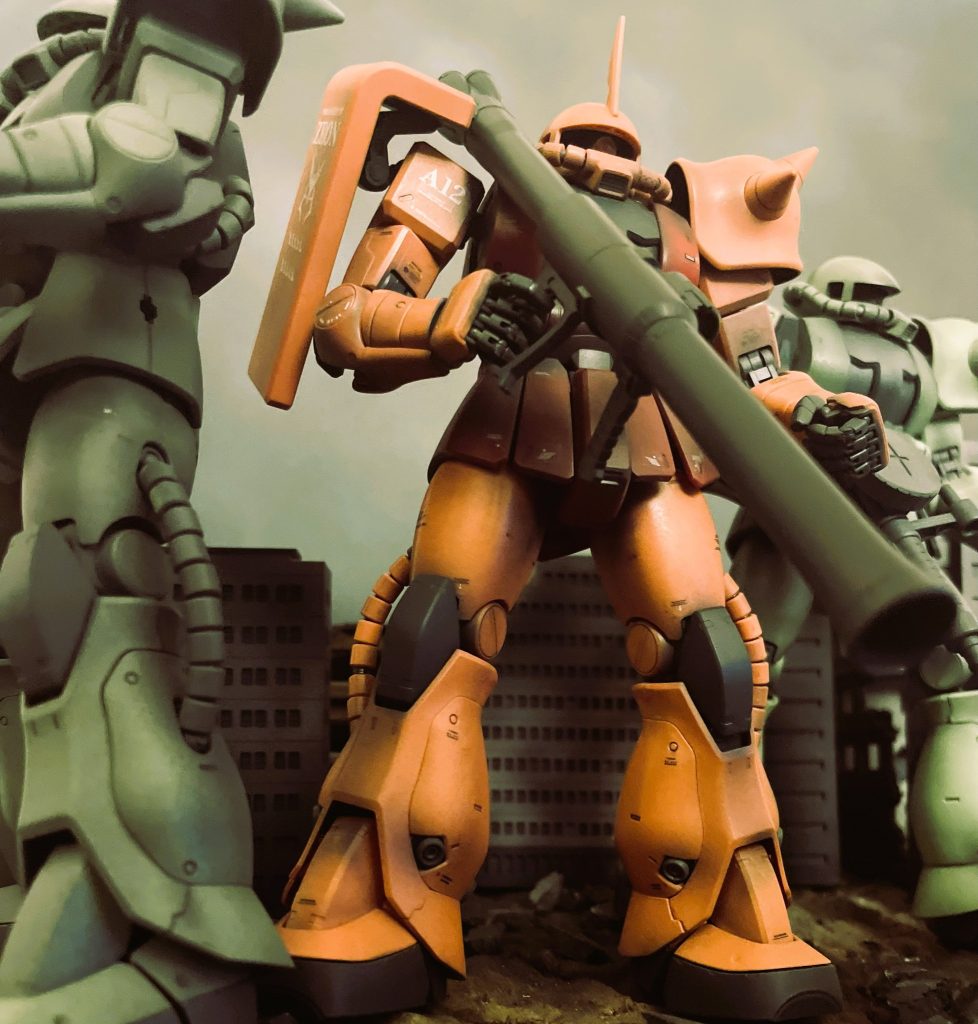 次回作、「ガルマ散る」よりニューヤーク市攻防戦をお届けします。ニューヤーク攻防戦は宇宙空間での戦闘が主体のシャア専用ザクが関与する数少ない地上戦となり、リアルを身上とする者としては扱いやすい場面かなと期待しております。