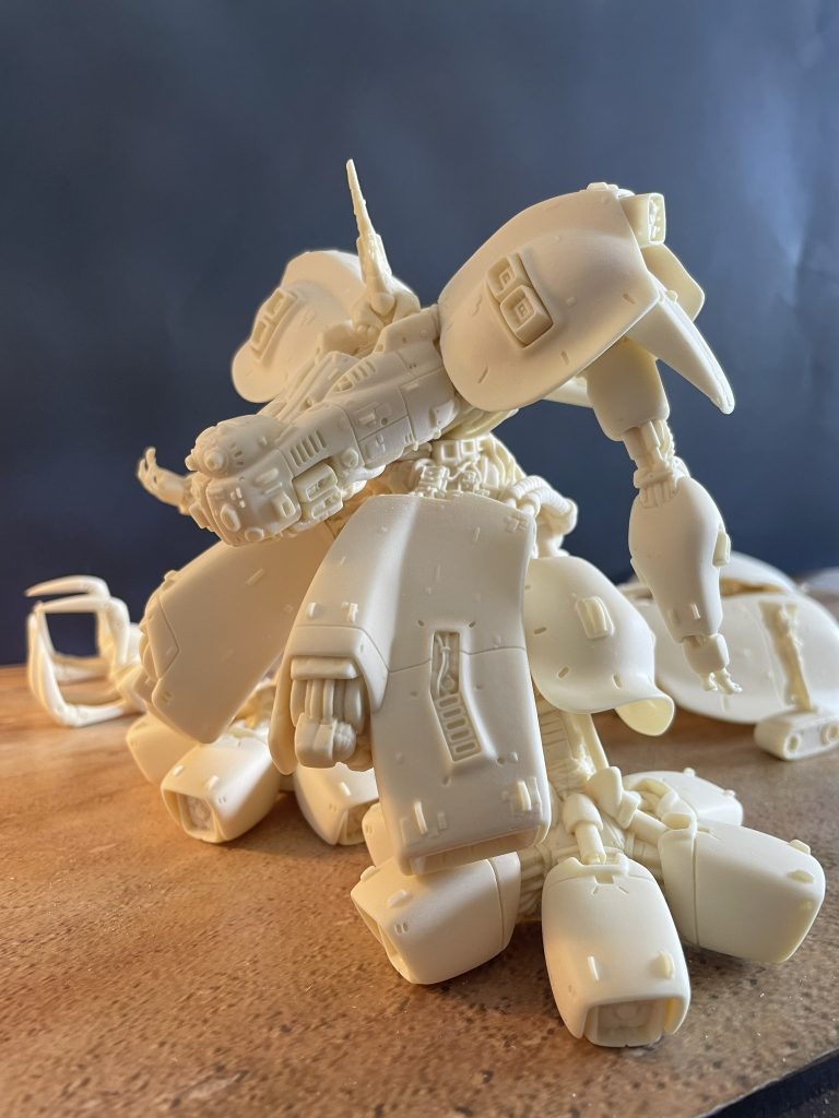 次回作、ジオIIを予定しております。今回投稿したゴブリンとともに砂漠を進軍するジオン公国軍機甲師団のジオラマを妄想中です。尚VAKITギラドーガの予約（指揮官機・一般機双方）も完了しました。こちらは11月の納品とのことでそのころ作例として投稿を計画しています。