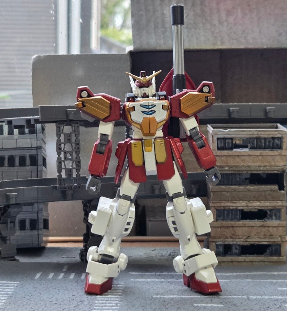 まずはガンダムヘビーアームズから。いつも通りスプレー+ガンダムマーカーエアブラシでメタリック塗装をしています。