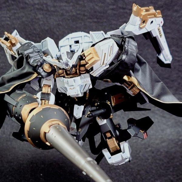 ガンダムヴィダール　HG ナイト風