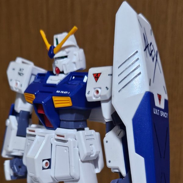 ガンダムNT-1 アレックス