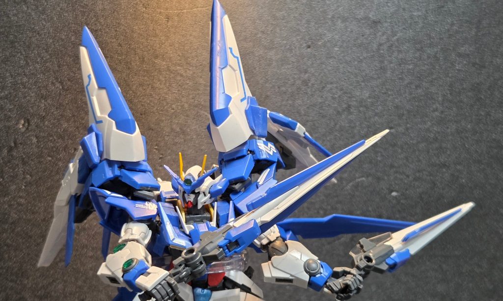 アメイジングダブルオーガンダム–3枚目/制作者：@Mokakim82