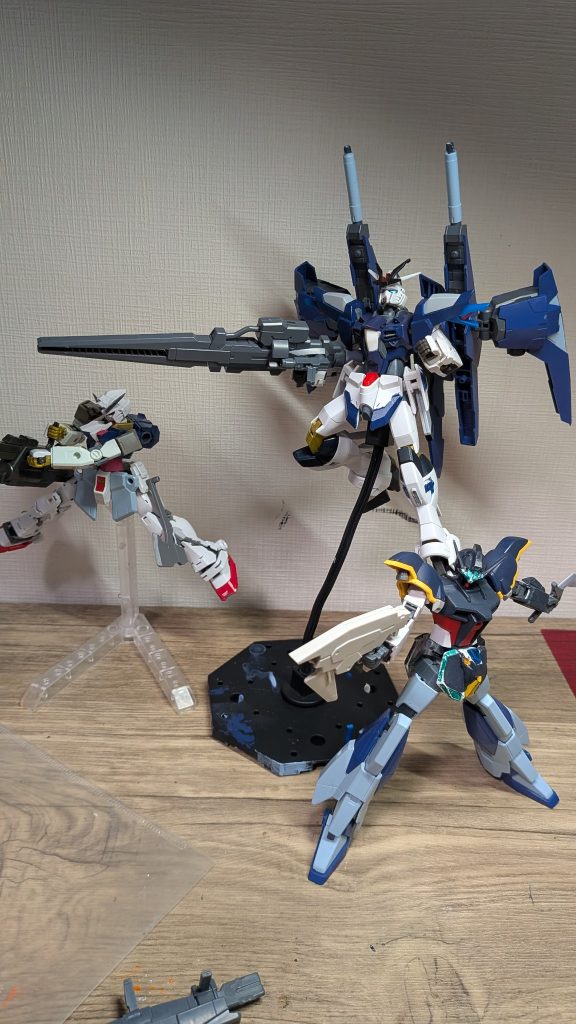 全機一斉ポージング！なにげにヴァスカロンはポロリないからポージングしやすかったなと言うことで以上となります。それではまたね！