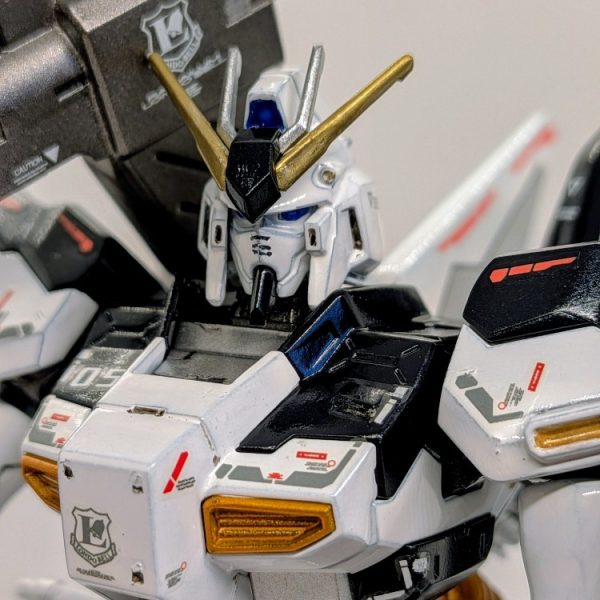 Hi-νGUNDAM
