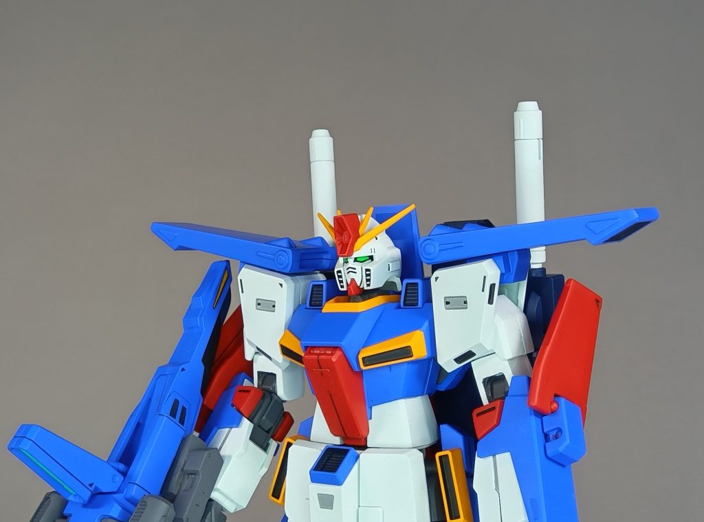 白　GX1クールホワイト（クレオス）青　VO-02アイスコバルトブルー（ガイアノーツ）赤　GX3ハーマンレッド（クレオス）黄　025橙黄色（ガイアノーツ）紺　C328ブルーFS15050（クレオス）濃グレー　XHUG03エアリアルグレー（水性ガンダムカラー）薄グレー　H1ホワイト60%×H22グレー40%（水性ホビーカラー）蛍光緑　107蛍光イエローグリーン（ガイアノーツ）