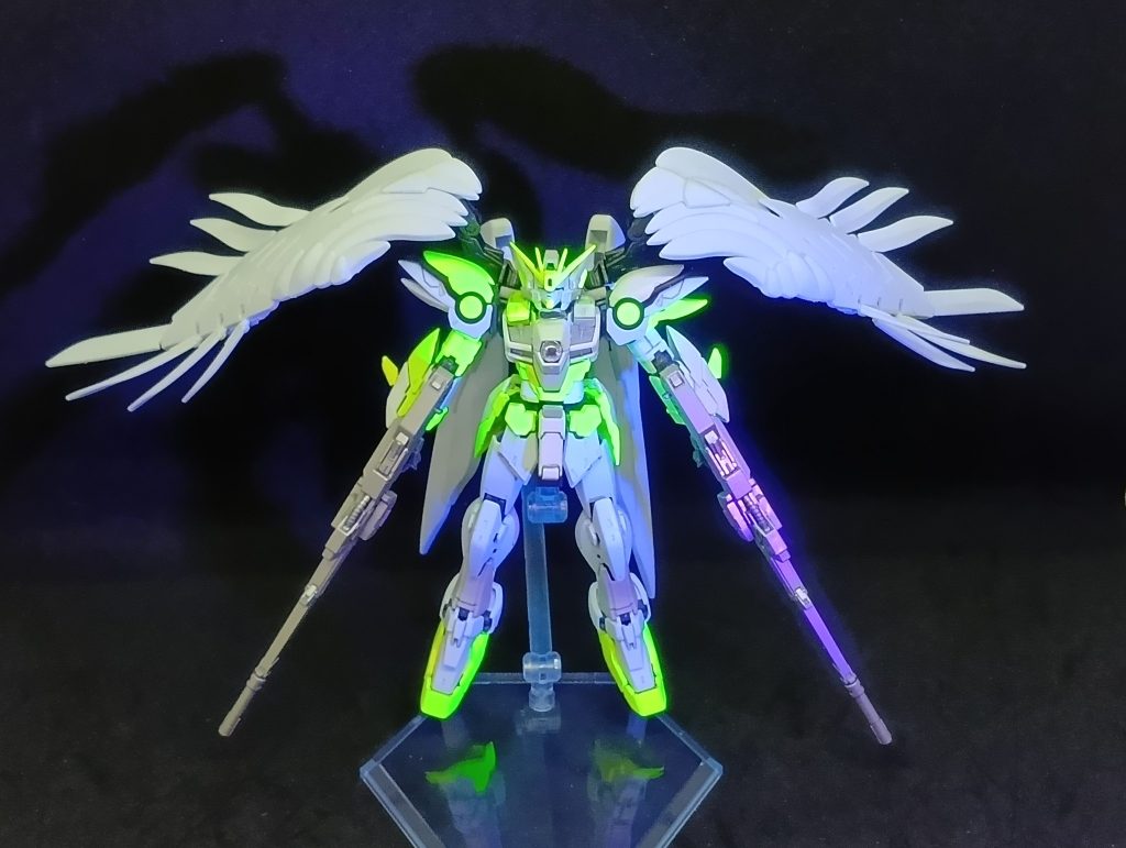 オリジナルが持ってるので一応、ツインバスターライフルも。