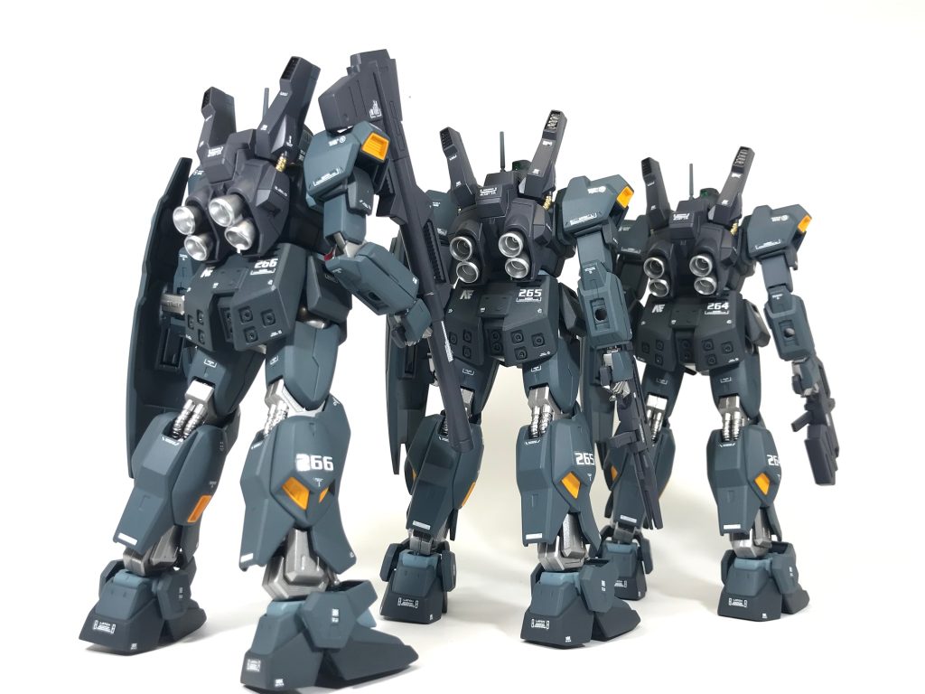 バックショットです。後姿はマークⅡそのものですね。