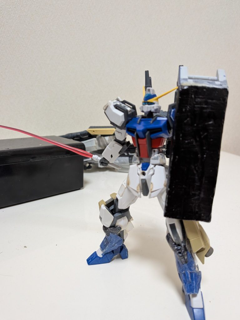 GAT-X 123 ストライクディーレ–3枚目/制作者：オーカワ