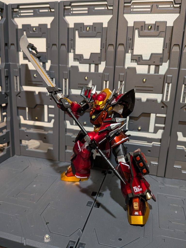 イフリートシュナイドかっこ良いキットだと思いますがヒートダートがポロポロ落ちるので接着オススメします！！自分は撮影時にポロリしまくったので全て接着してやりました！！