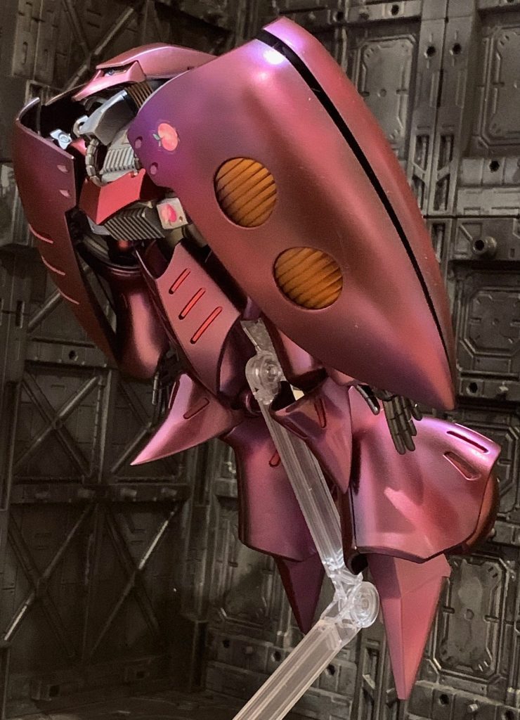 キュベレイは曲線が多く、より美しく表現されていて、塗装しがいがありました。