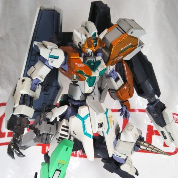 コアガンダム２・サタニクスユニットを添えて