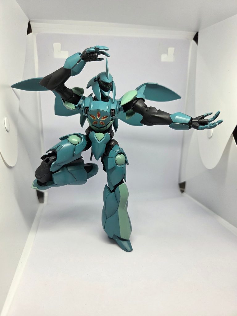 元々変形機構のお陰で、間接の可動域は優秀でしたが、股関節がさらに動くようになりました。火星と水星の技術融合ってすげー！