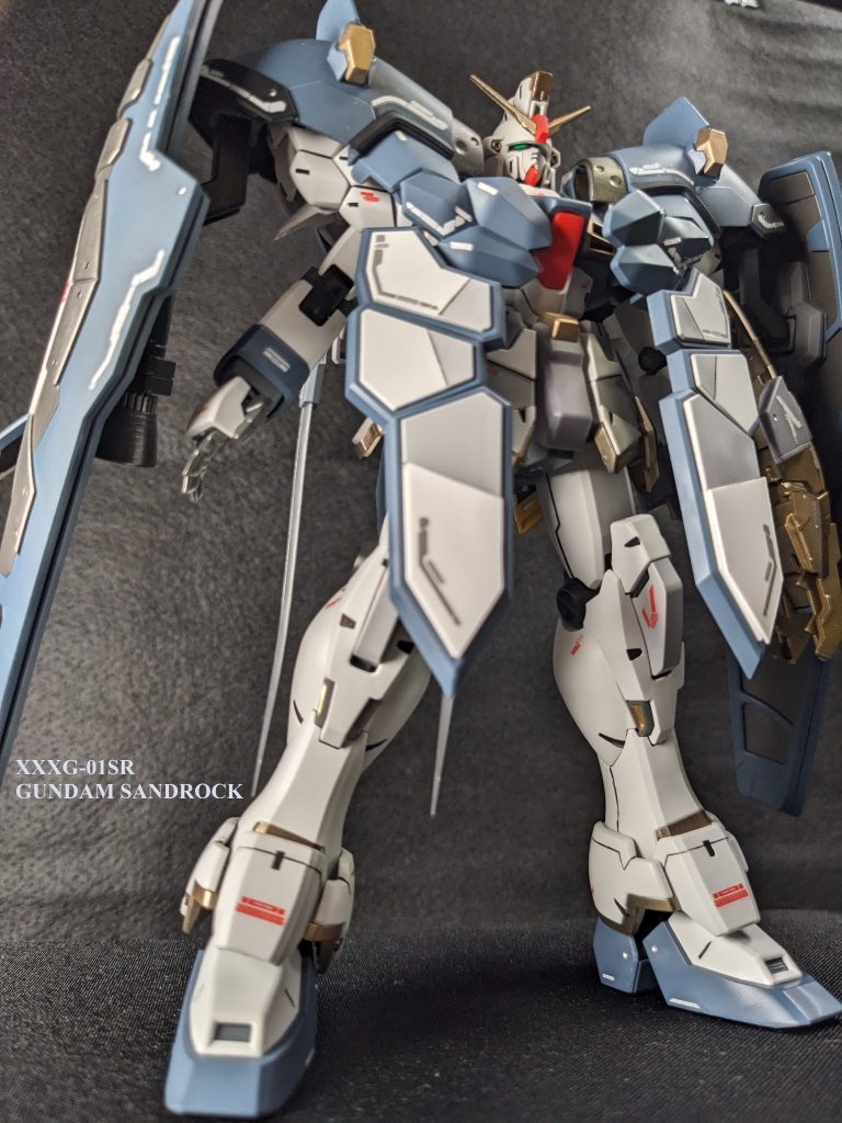 MG　ガンダム　サンドロック　（アーマーディロ装備）「僕は戦争を凌ぐ平和を信じる！」by カトル・ラバーバ・ウィナー