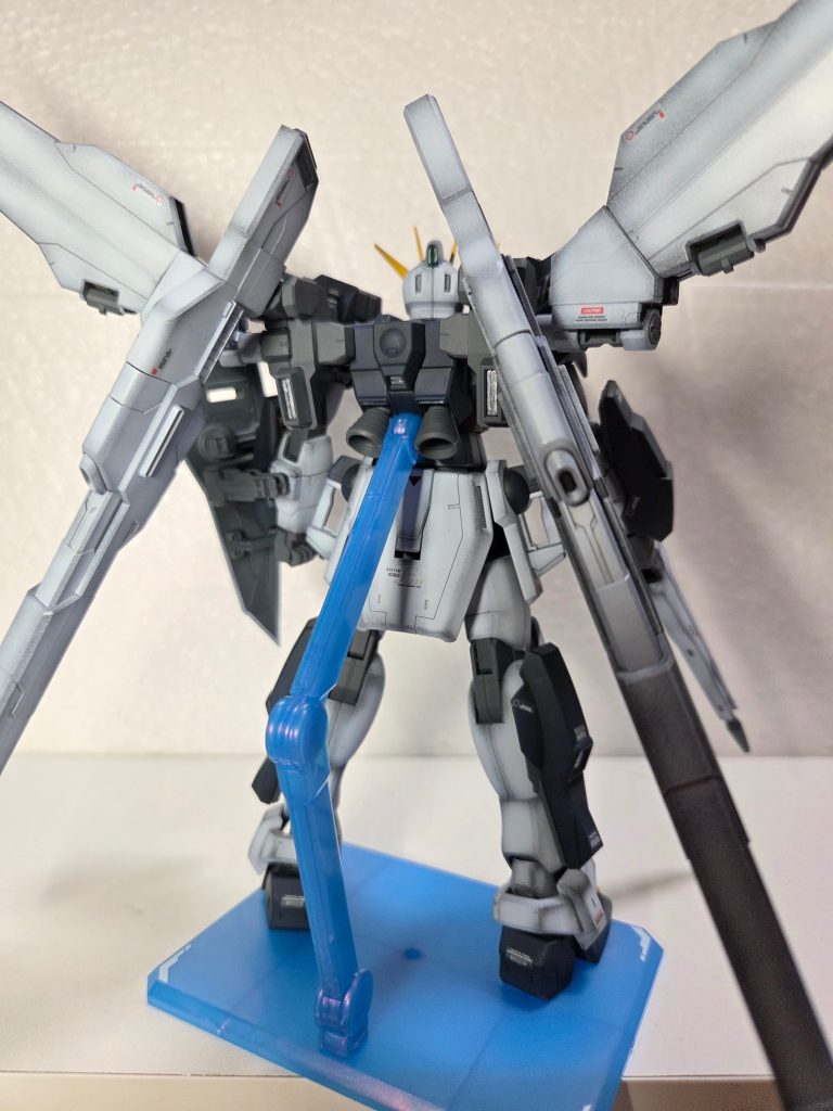 ガンダムDX–3枚目/制作者：うらま