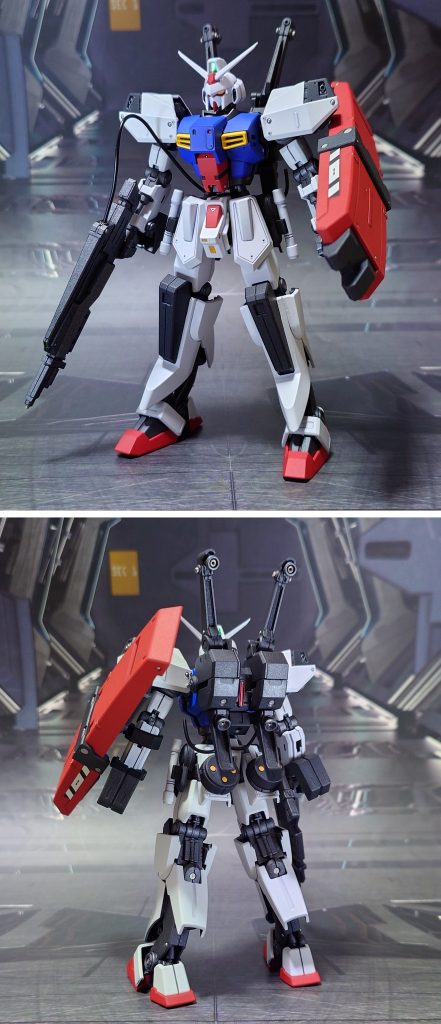 Dガンダムセカンドの前後ろ。工作は、ゲート処理、エッジ尖らせ、パーティングライン・段ズレ・ヒケの対処、穴あけ、面出し、肉抜き穴埋め、合わせ目消し、市販パーツの貼り付け・埋め込み、真鍮線埋め込みによる可動軸の補強を実施。