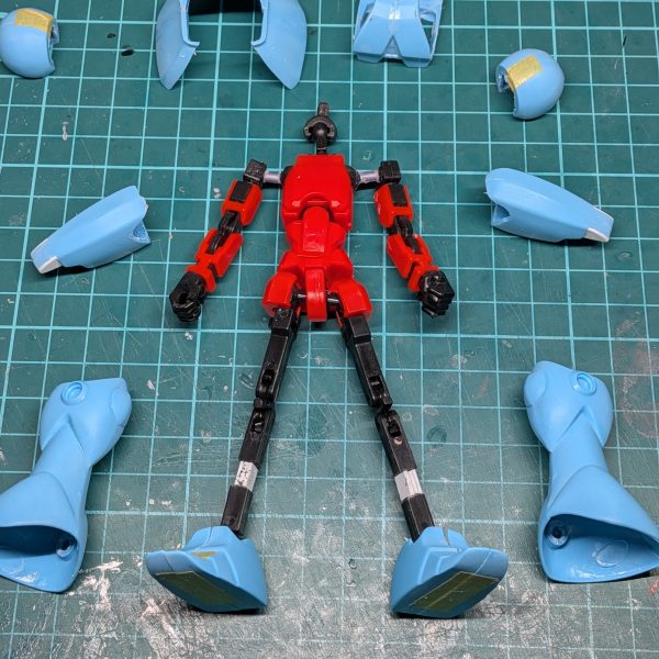 戦闘フィギュアにギャンを被せてみました✨ビフォーアフターでツーショット😆（2枚目）