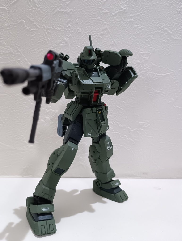 小型のガトリングガンとこのカラーリング。特務部隊所属感がたまりません。