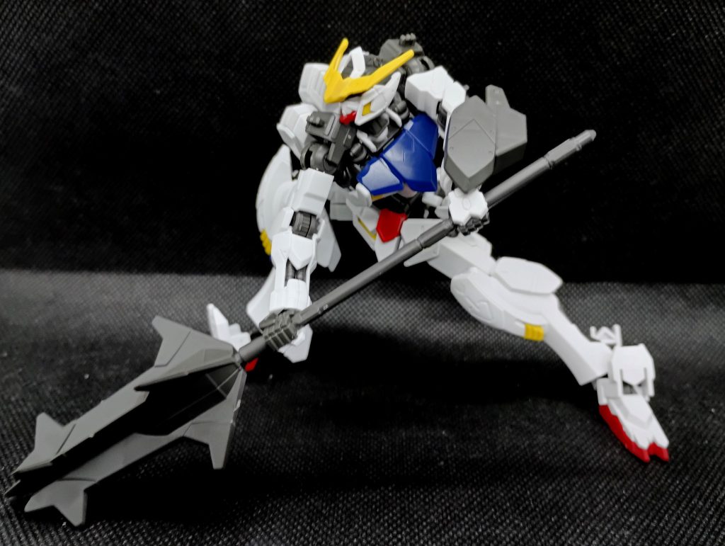 四つ目は、HGガンダムバルバトスです低価格でありながら、2015年産キットとしてはそれなりにクオリティは高いものだと思います現在、全身ガンメタに塗装して擬似的にアイアンブラッドコーティングを再現できないかと奮闘中です