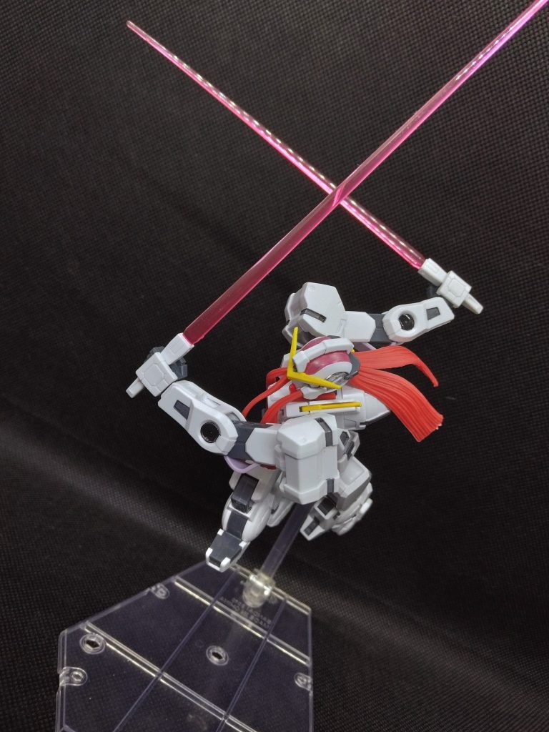 八つ目は、HGガンダムナドレですヴァーチェが装甲をパージして中から真の姿が出てくるのは中々に衝撃的な展開で、6歳の頃00をリアタイしたきりで長いことガンダムにあまり触れてなかった時期を経ても、ずっと頭に残ってたぐらいインパクトが強かったです女性の髪のようなコードは、とてもセクシーですね(本気)