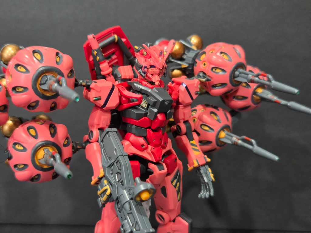 赤いガンダム　部分塗装–3枚目/制作者：nasiyamakai