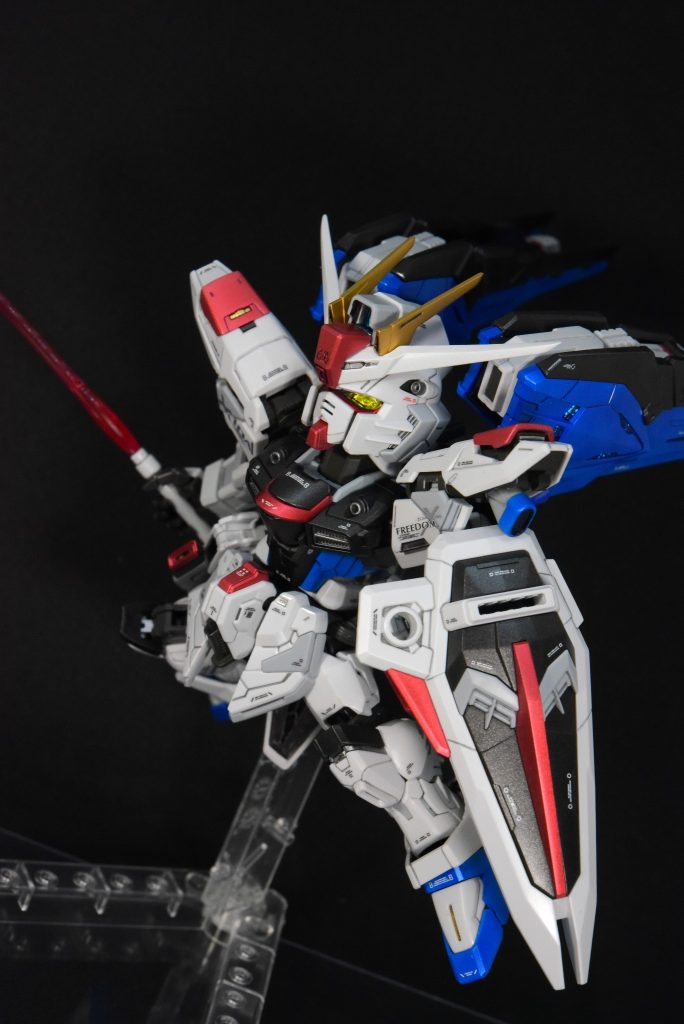デカールはガンダムデカールとハイキューパーツさんのコーションデカールを使用しました。