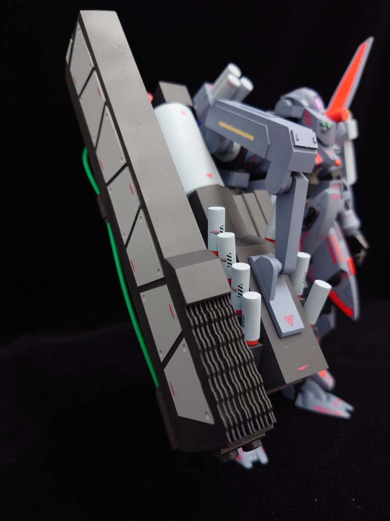 アームがないと保持できないのよ