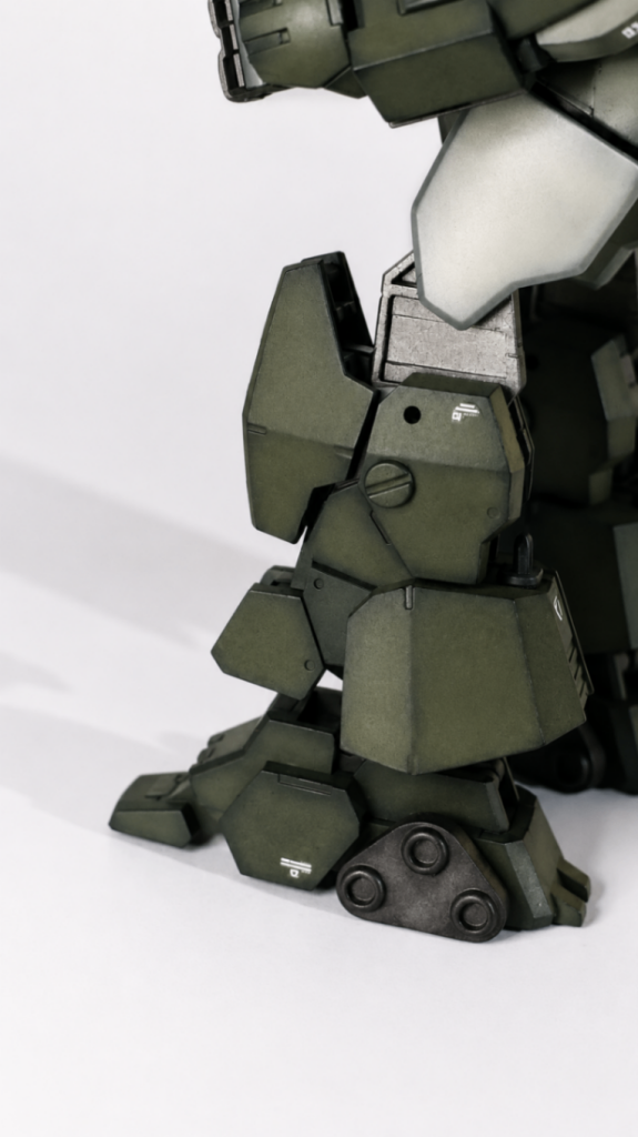 足元にローラーダッシュできる雰囲気のものを作って取り付けてみました。足裏にローラーは付いていません。ターンピックもついていません。あくまで雰囲気です。