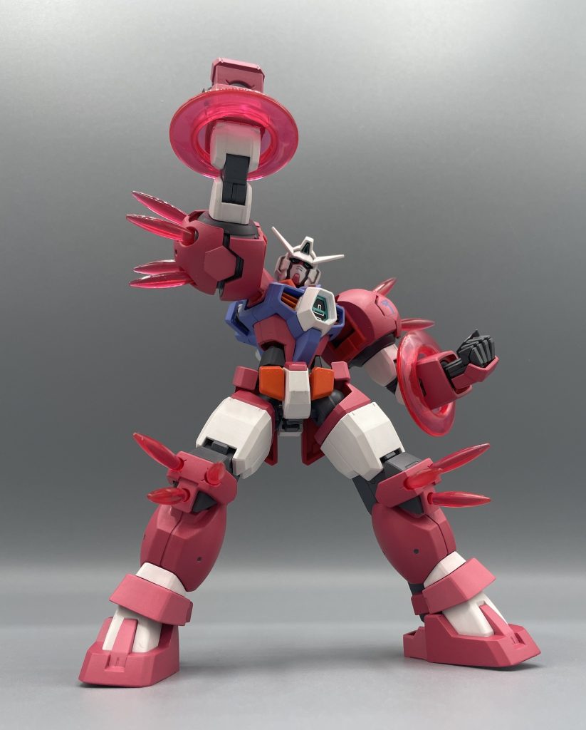 ハイ”マッチョ”・フルバースト!!! こんな名称はありませんが、キットにエフェクトがしっかり付いてくるモンですから、全部盛りをやりたくなるのがモデラ―のさが(笑) 正直AGE-1タイタスの初登場時は、ウルフさんのG-エグゼスのお披露目回でもあったので、狼に食われて正直印象が薄い・・・(笑) でも、フリット編最終話付近での、タイタスウェアの限界を超えてパワーを振り絞るタイタスの雄姿には、胸がアツくなったのを覚えています。 一般的には、某 ”魔法少女”専用ウェアとしての需要の方が高い気がしますけど、タイタス自体もカッコいいですし、色分け・可動・エフェクトが良好な傑作キットと言えると思います。 最後までご覧いただき、ありがとうございました(≧▽≦)✨