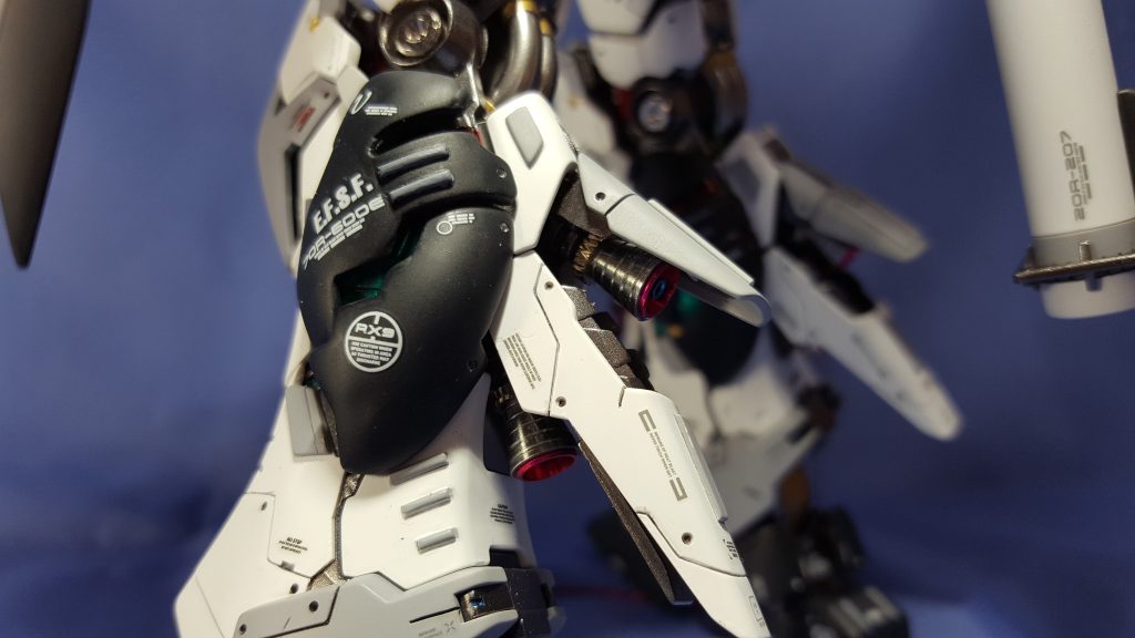 見えにくいバーニア部もしっかり制作！