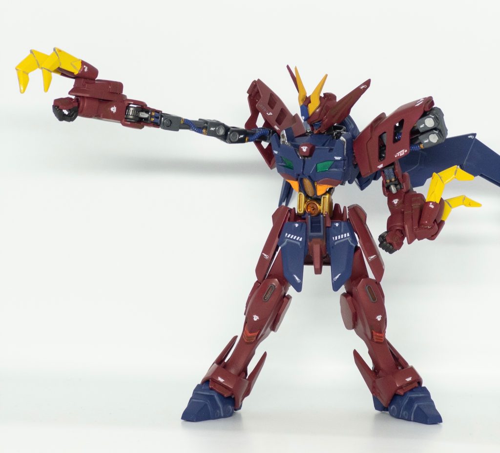 しかしこの伸びる腕のストライククローでモビルアーマーの相手ができるんでしょうか…？
