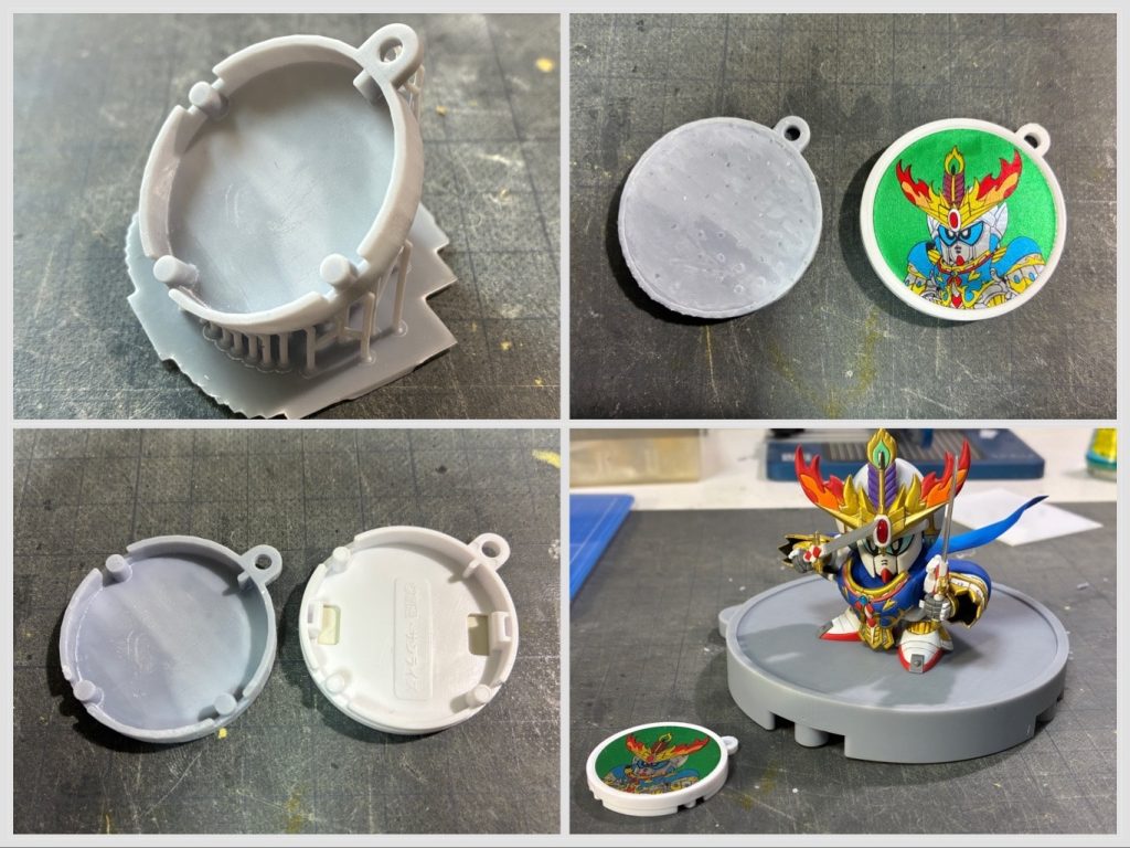 パソコンで付属のちーびーディスクと同じ形状のデータを作り、3dプリンタで出力しました。さらにサイズをおおきくして展示台の土台にしてます。
