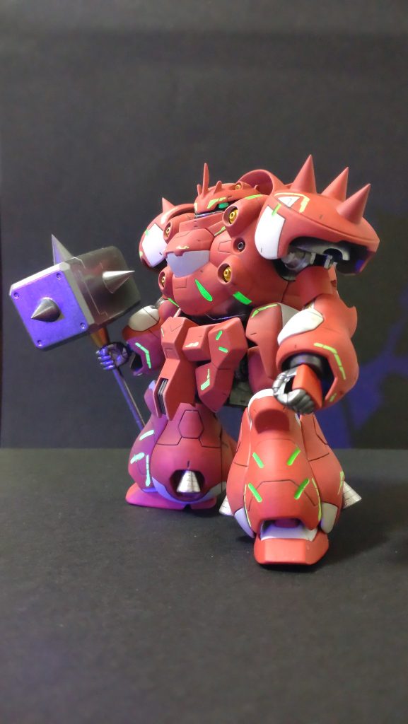 最もガンダムらしくないガンダム。どうせならもっとガンダムらしくなくしようと思いトゲトゲにディテールアップしました笑