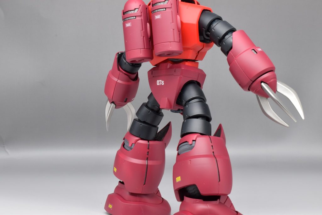 シャア専用ズゴック–4枚目/制作者：アンジェロのプラモデル工房