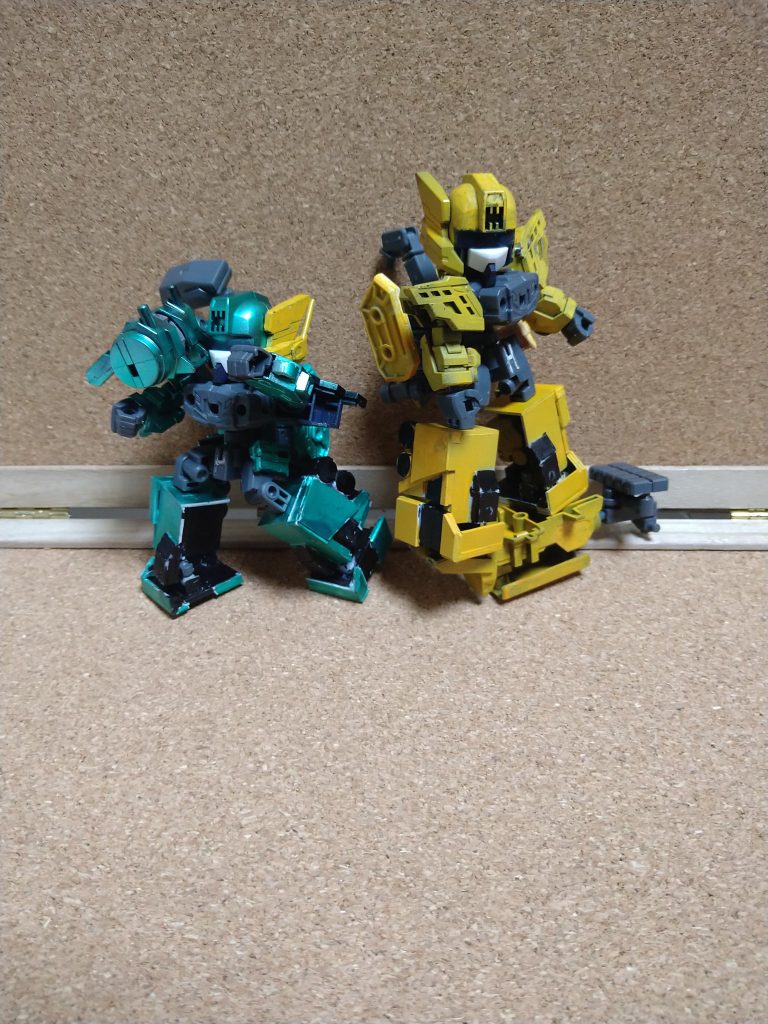 バケットには無理矢理乗せているだけなので支えが無いと倒れてしまいます。