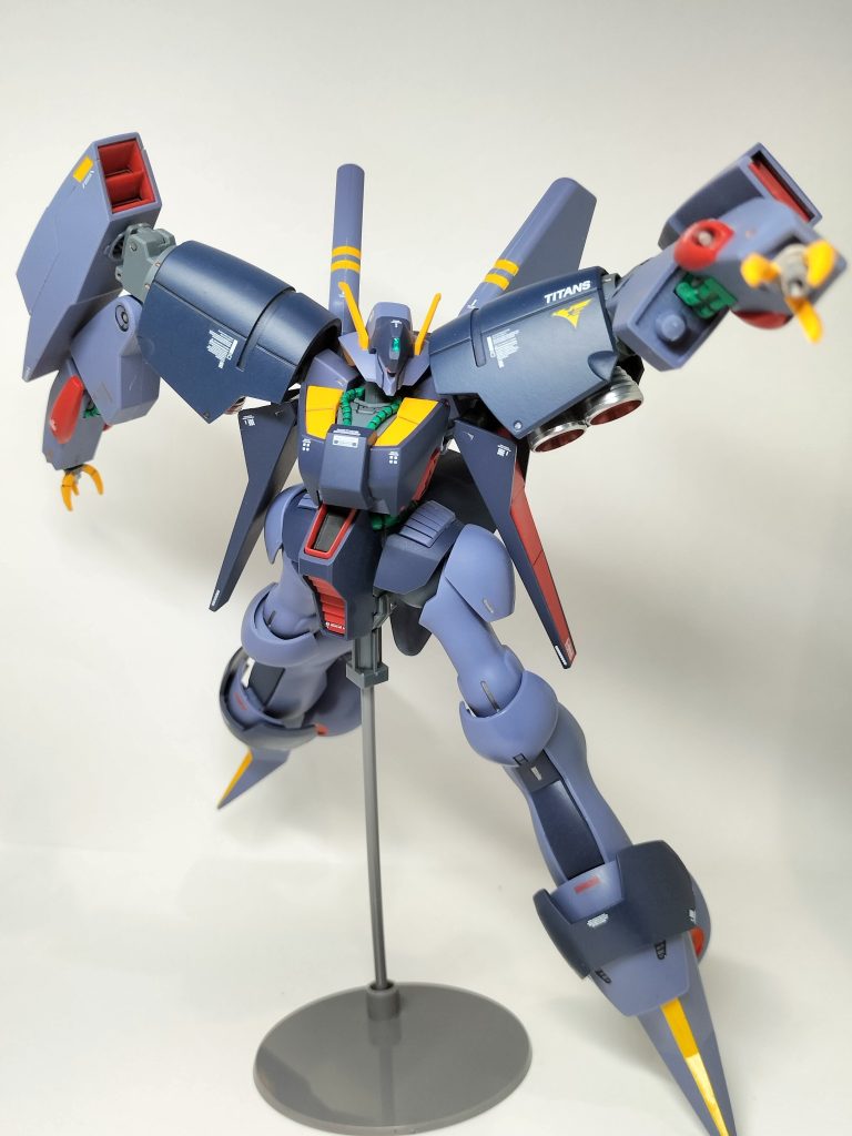 腕部メガ粒子砲！