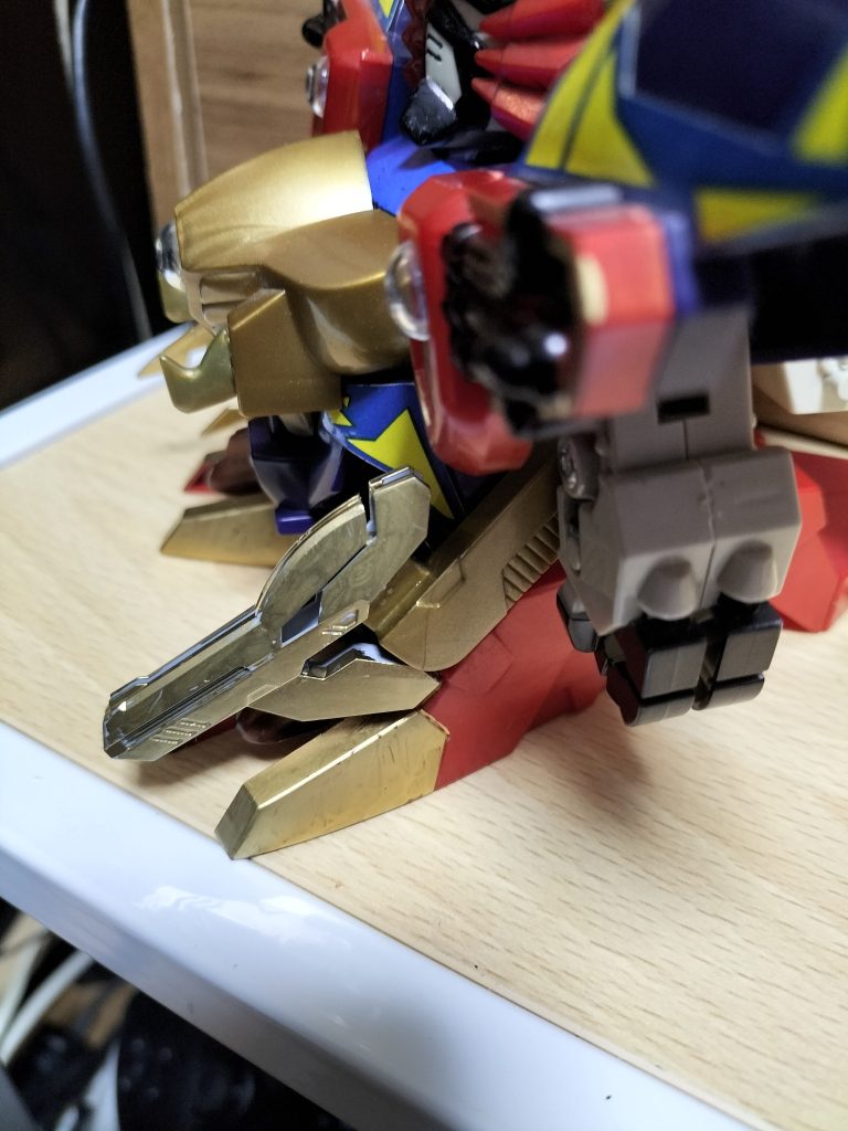 腰の武器をジャンクパーツで改造塗装