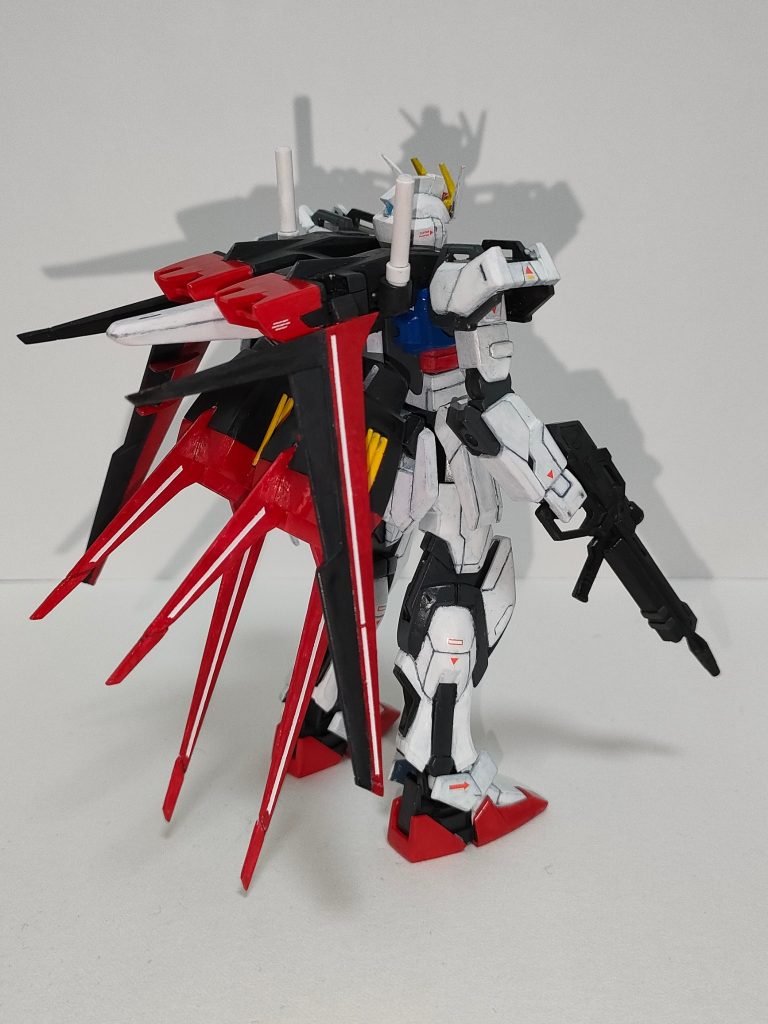 HGCE　エールストライクガンダム–3枚目/制作者：ラークスパー