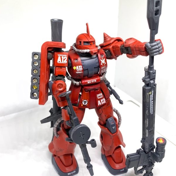 シャア専用ザク[Red Cmmet Ver.]