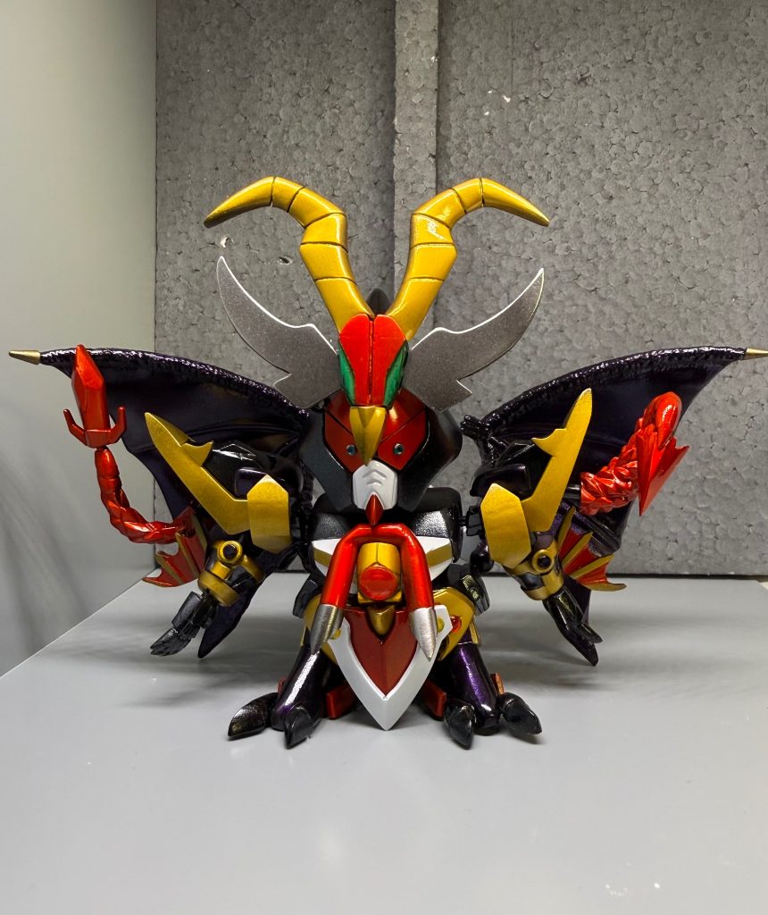 ネオブラックドラゴンはSDガンダム外伝に登場するキャラクターで、ブラックドラゴン（サタンガンダム）の強化形態です。ブラックドラゴンはBB戦士でラインナップされましたがネオの方は残念ながら発売されず‥ なのでこの度はセミスクラッチしてクソガキの頃の無念を晴らす事にしました😅