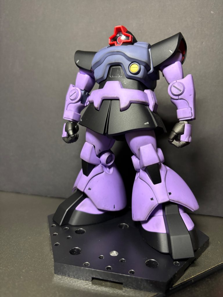 あまりジオン系キット作ってないのですがなんだか無性にドムを作りたくなって…