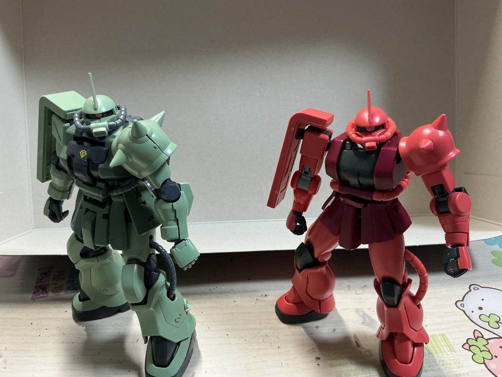 (再投稿)HG MS-06F-2ザクⅡF2 MS-06Sシャア専用ザクⅡ
