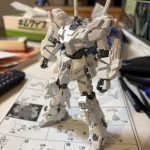 武器と腕、脚の仮組終了説明書の流れで最初にカッコいい頭と胴体を組むとモチベが下が[…]