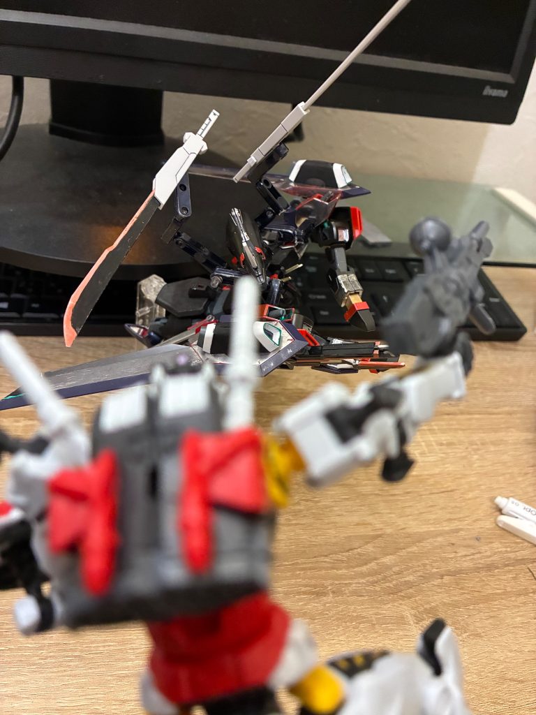 ガンダムシヴァルツ–2枚目/制作者：ふちつぬねて
