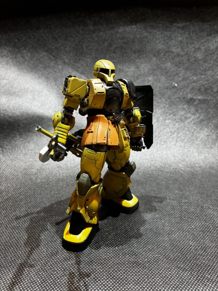 第一次塗装完了時黄，黄色すぎる…さらに塗りムラが多い…というわけで塗装剥がししはじめたのが運の尽き。&nbsp;