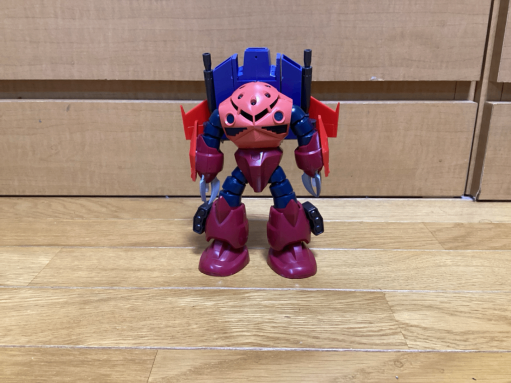 取ってつけただけの簡単改造になります！アイアンネイルのみ塗装してます！