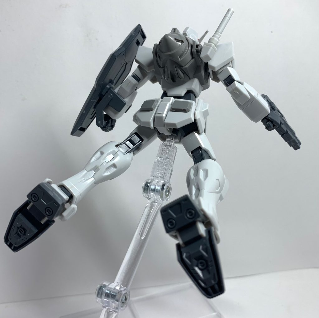 飛翔ポージング後ろ姿