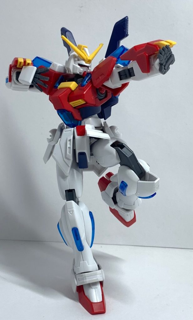 ビルドバーニングガンダムの関節が流用されているのでよく動きますね〜